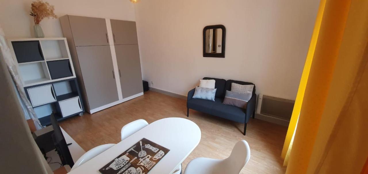 Studio Lumineux Au Centre Ville Баньєр-де-Бігорр Екстер'єр фото